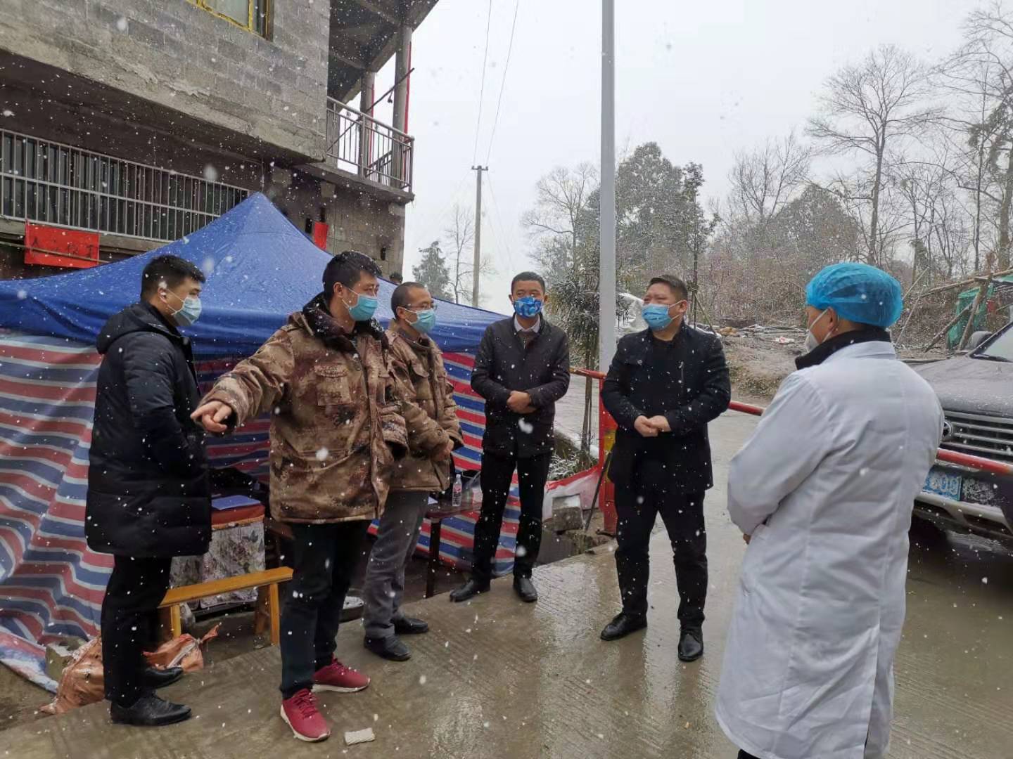 铜仁纪检监察干部应对疫情防控在行动