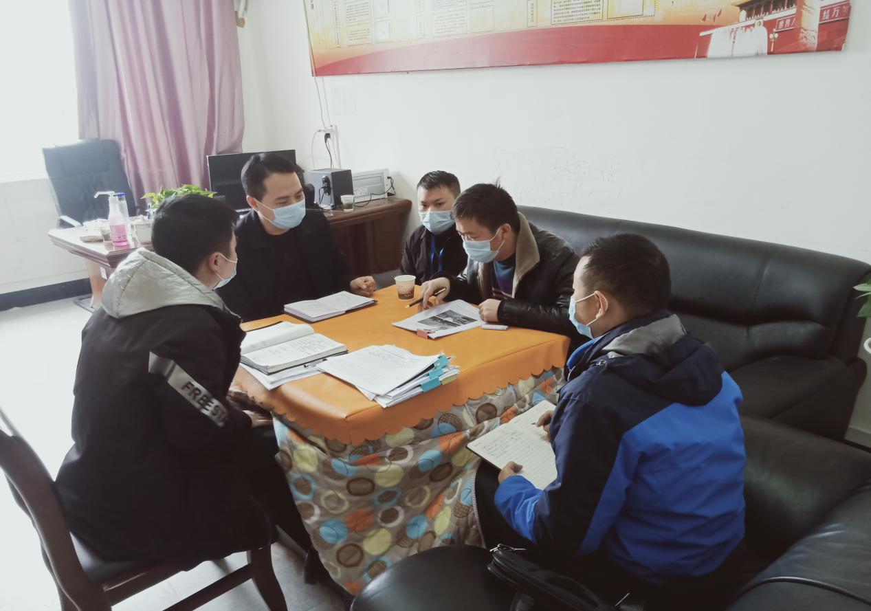 铜仁纪检监察干部应对疫情防控在行动