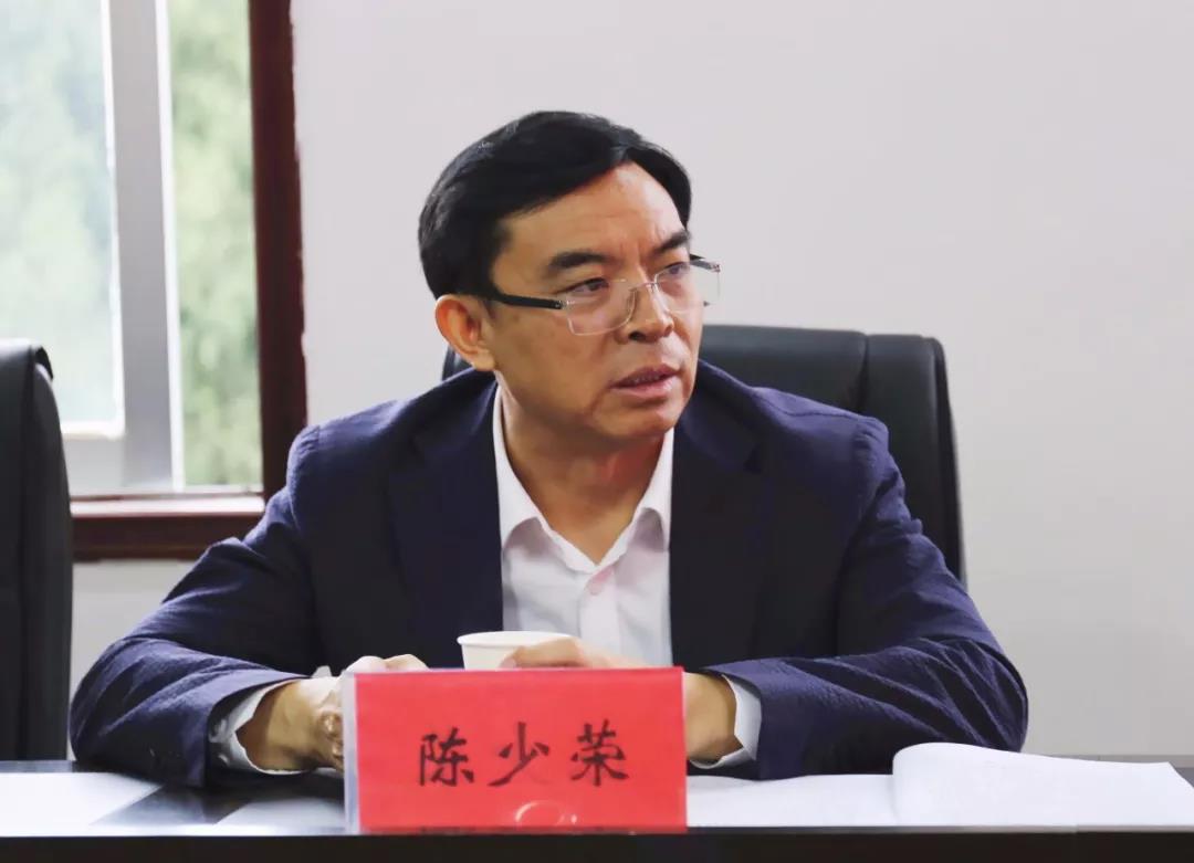 扫黑除恶陈少荣到县纪委监委督导扫黑除恶专项斗争工作