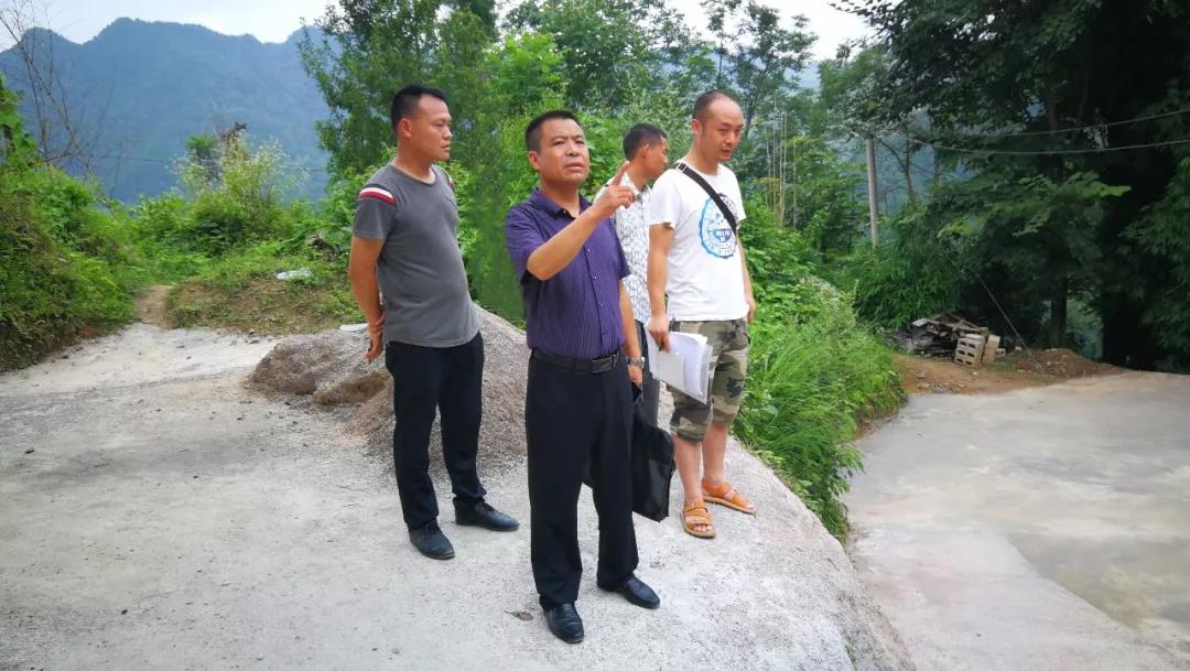 聚焦脱贫攻坚镜头 || 盛夏，松桃纪检人在忙啥呢？