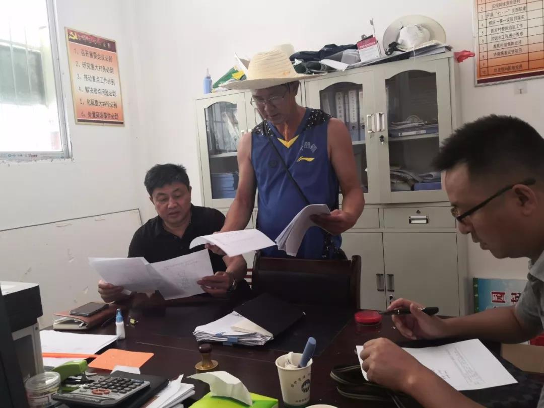 纪检人·镜头脱贫攻坚督查进行时