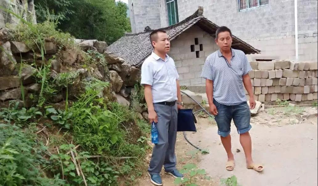 纪检人·镜头脱贫攻坚督查进行时