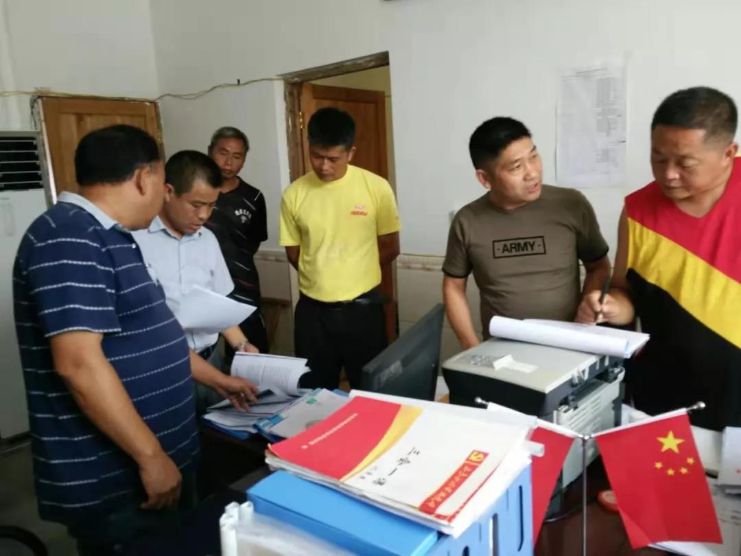 纪检人·镜头脱贫攻坚督查进行时