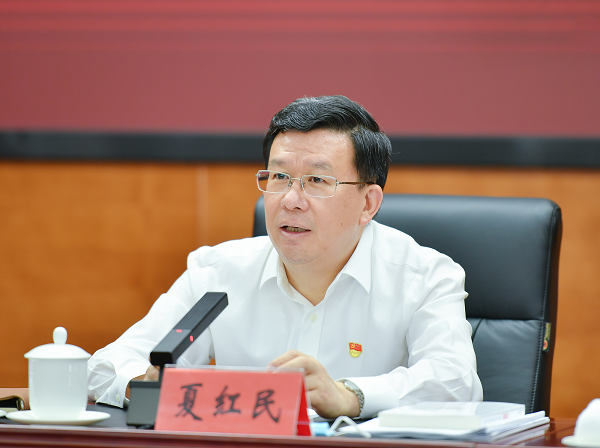夏红民在省纪委省监委理论学习中心组集中学习研讨会上强调  构建政治生态分析研判巡视巡察纪律检查工作三位一体党内政治监督完整体系  为全国两会精神贯彻落实提供坚强保障