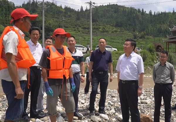 夏红民到从江调研督战脱贫攻坚工作时强调  做实做细各项工作  确保高质量夺取脱贫攻坚收官战全面胜利