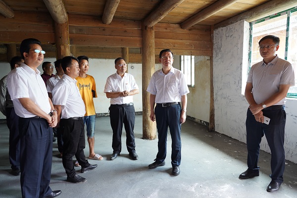 夏红民到从江调研督战脱贫攻坚工作时强调  做实做细各项工作  确保高质量夺取脱贫攻坚收官战全面胜利