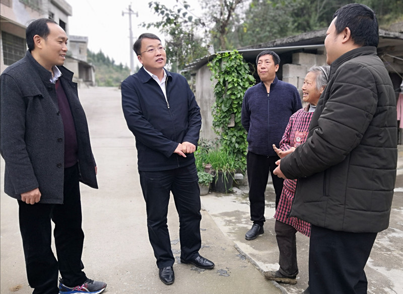 蒋兴勇到松桃思南德江检查脱贫攻坚工作