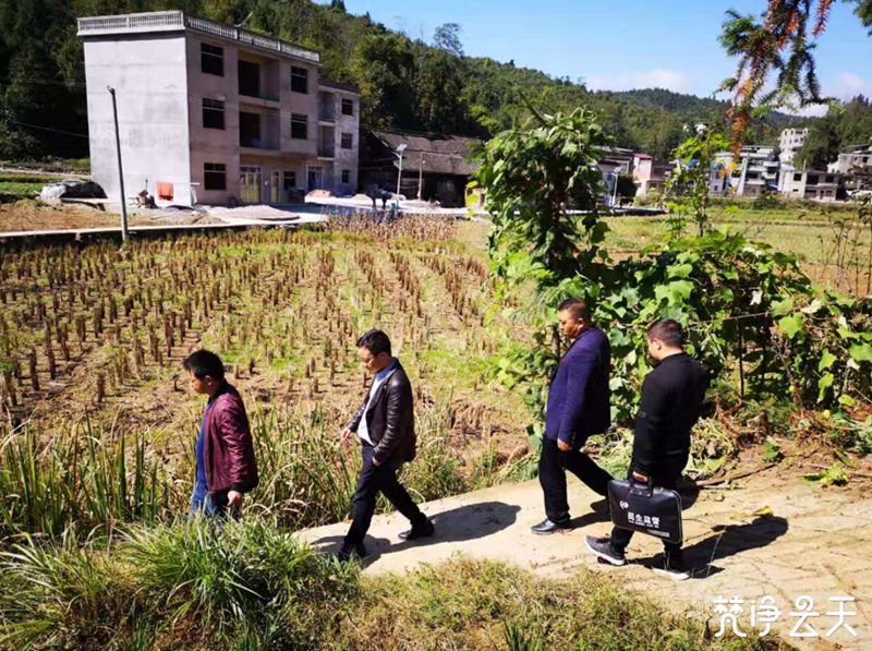 聚焦脱贫攻坚松桃纪委监委专项督查脱贫攻坚“六个大提升”“五个一”工作落实情况