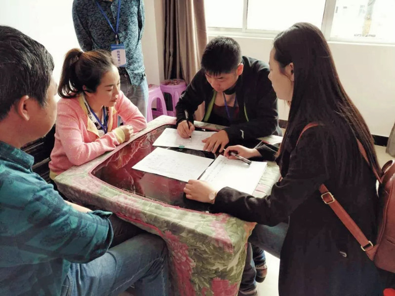 五一劳动节，咱松桃纪检人，蛮拼滴~！来，感受一波最美的“劳动style”。