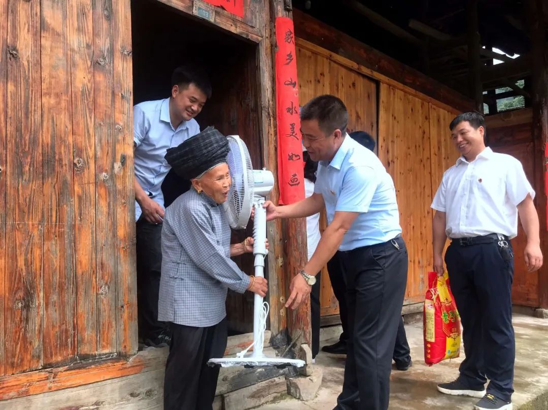 【“七一”党建活动】松桃纪委监委开展纪念建党99周年“七·一”系列活动