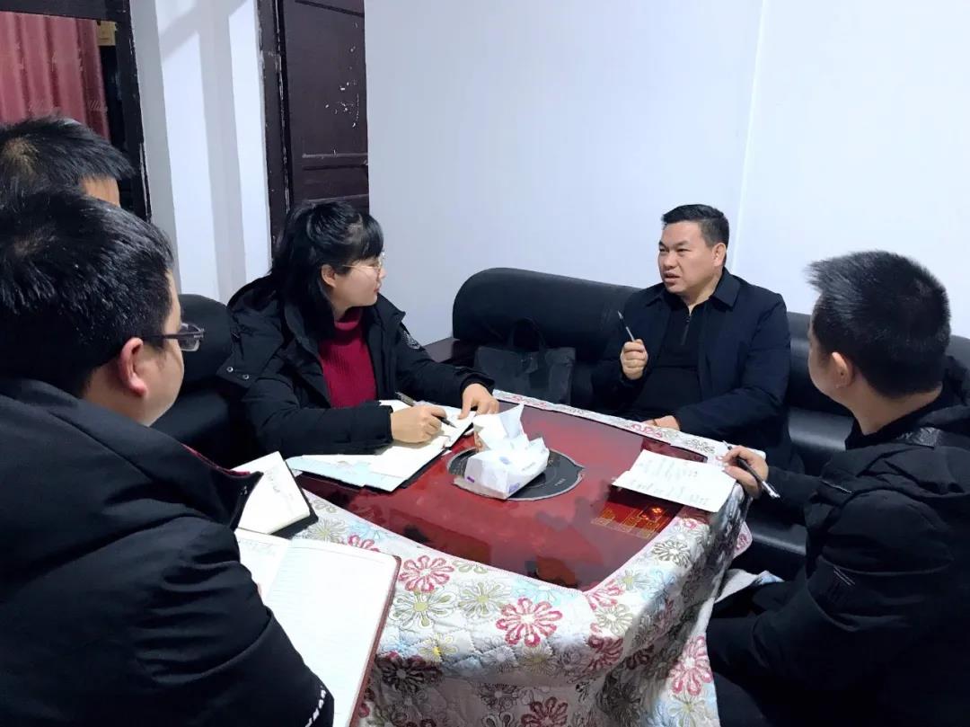 胡定钦到瓦溪甘龙永安调研督导脱贫攻坚等工作