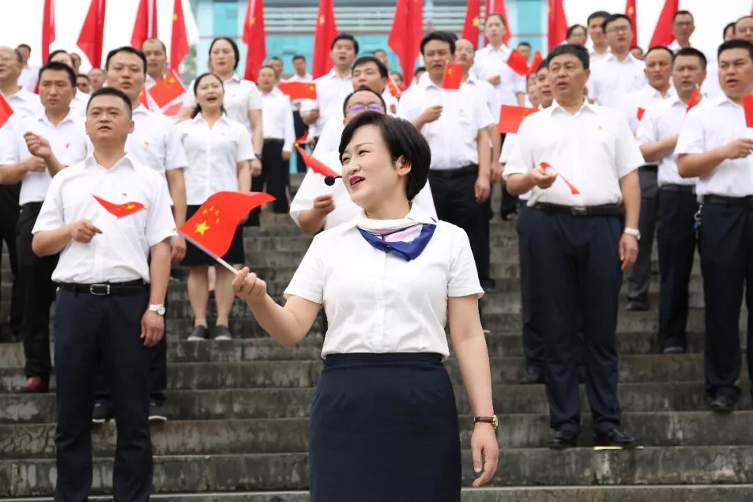 镜头 || 松桃纪委监委拍摄快闪我和我的祖国