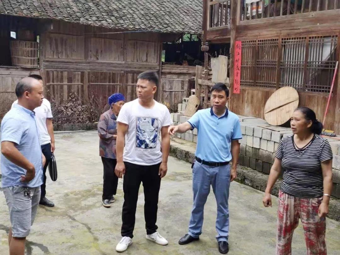 镜头 || 盛夏，松桃纪检人在忙啥呢