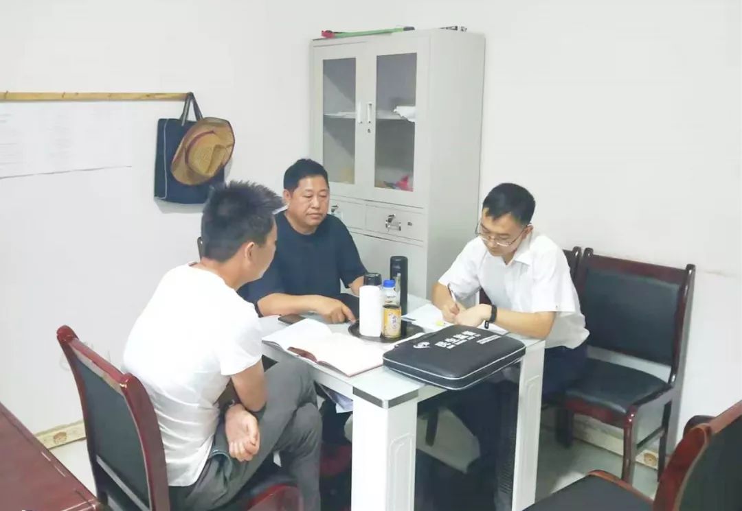 聚焦脱贫攻坚镜头|松桃纪委监委专项督查脱贫攻坚作风问题