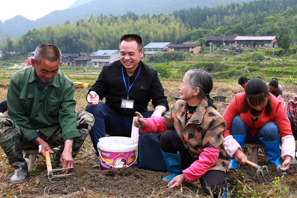 镜头 | 不获全胜 决不收兵