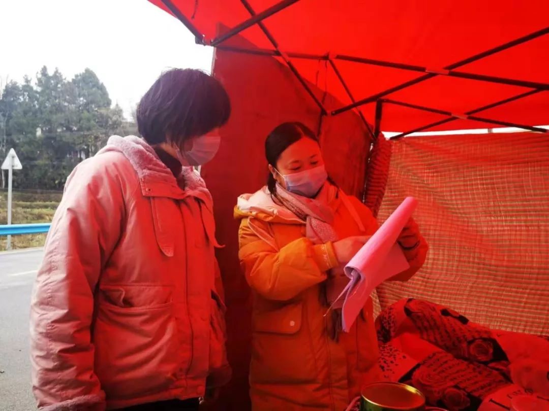 镜头| 面对疫情，松桃纪检监察干部奋战一线三