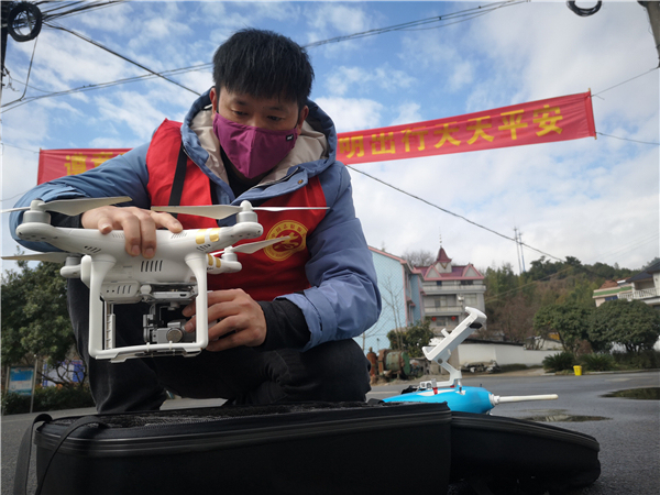 抗“疫”镜头 | 奋战在一线的90后