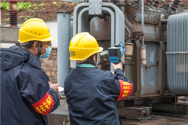 抗“疫”镜头 | 奋战在一线的90后