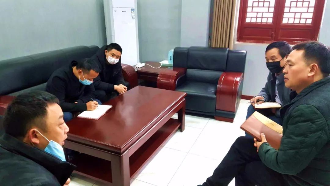 镜头| 松桃纪检监察机关为“两手抓”提供有力保障