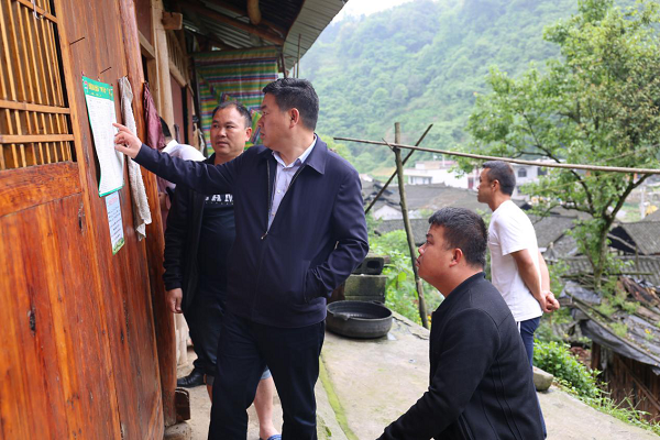 镜头∣全力保障决战决胜脱贫攻坚