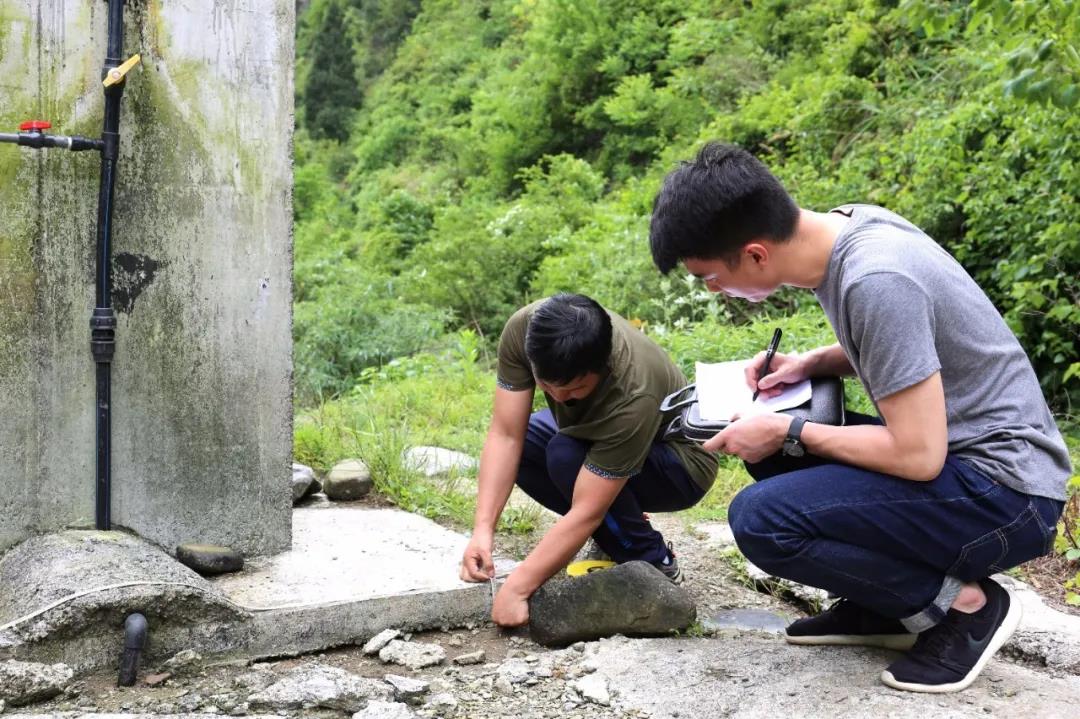 铜仁市纪委监委网站关注松桃精准监督让群众喝上“放心水”
