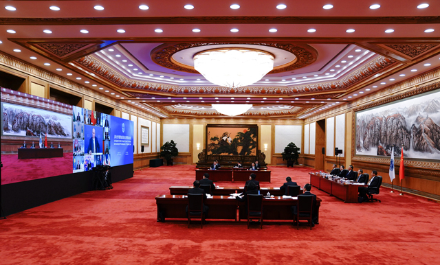 习近平出席上海合作组织成员国元首理事会第二十次会议并发表重要讲话