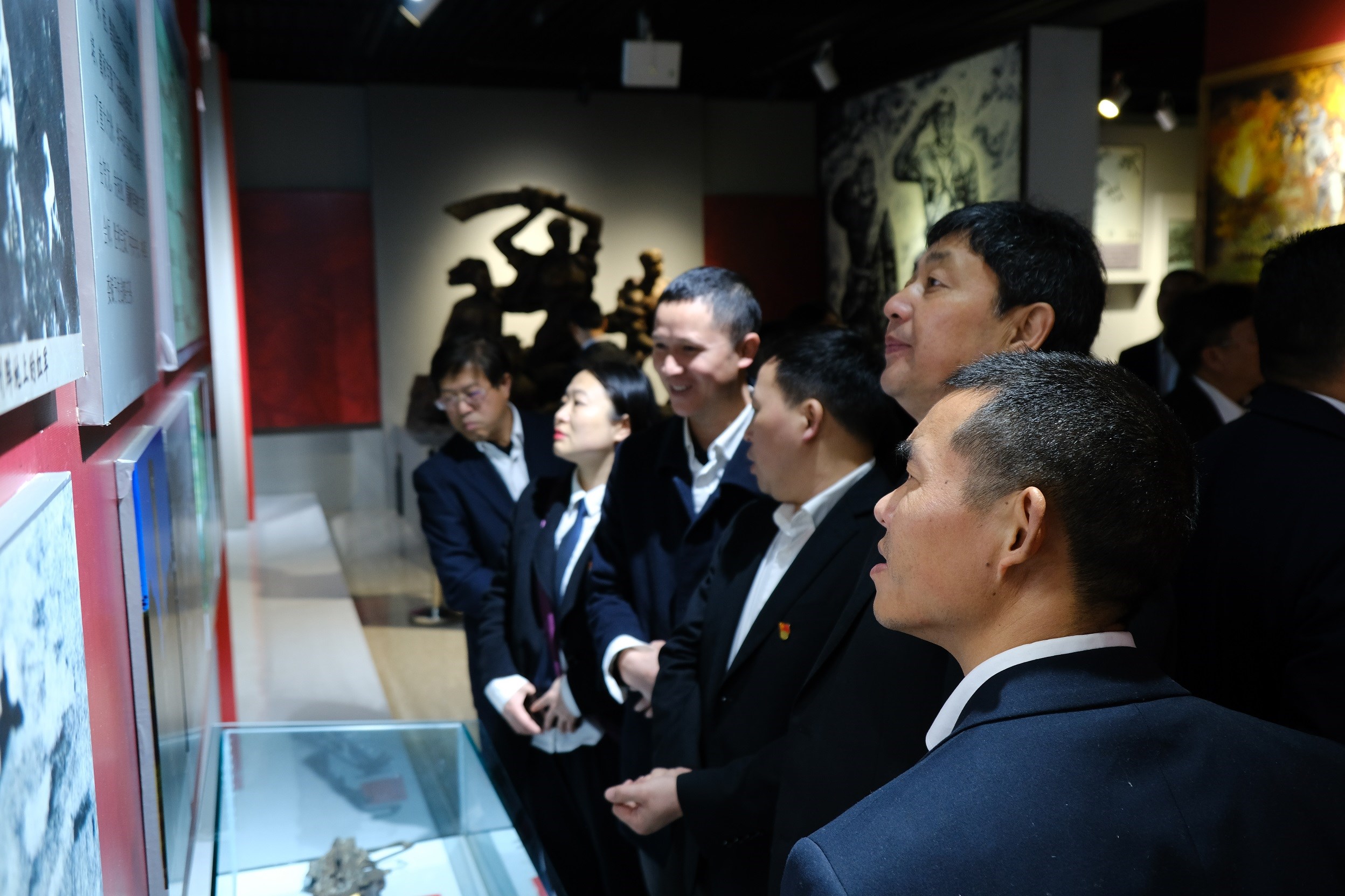 松桃纪委监委到困牛山战斗遗址开展党史学习教育