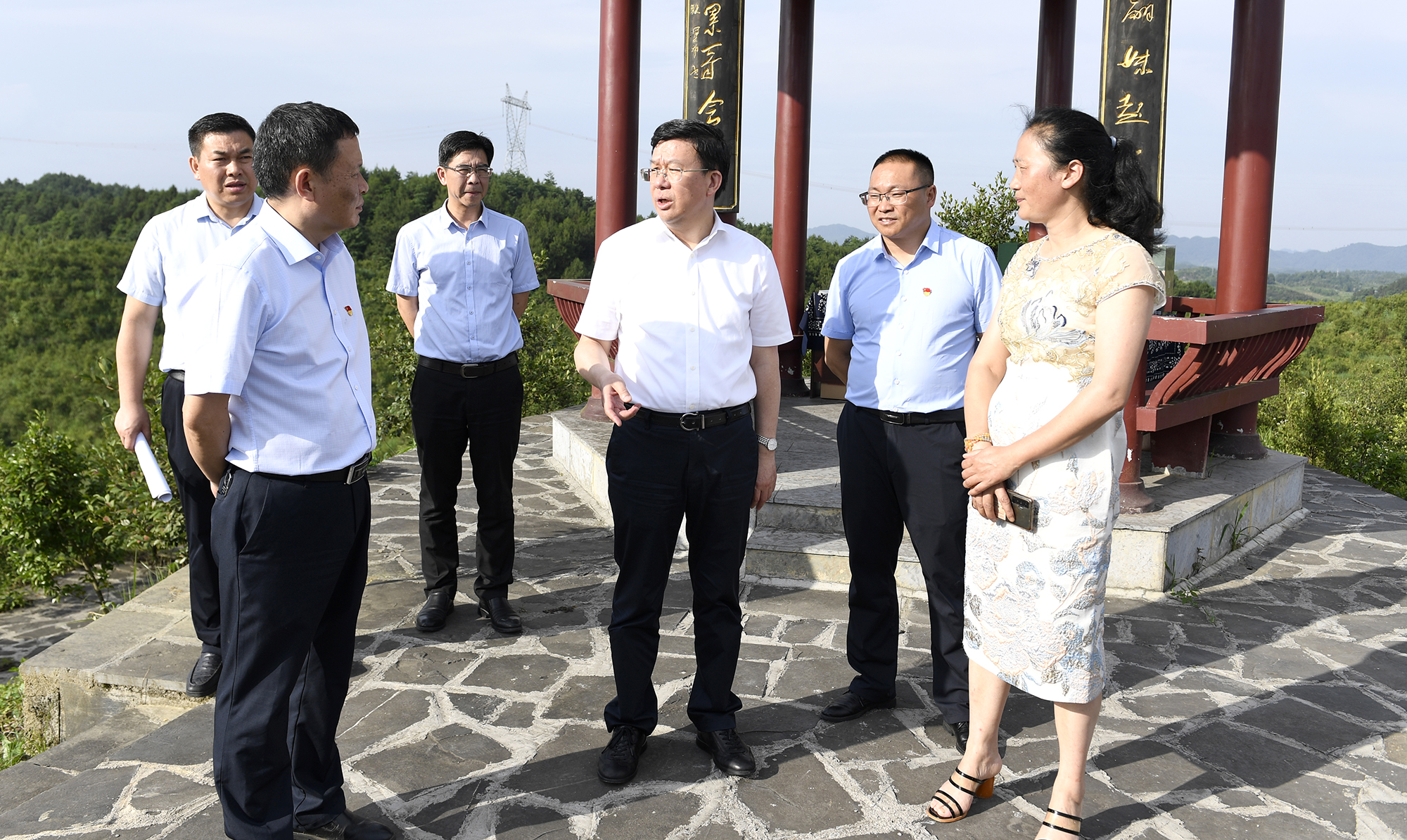 夏红民到铜仁市松桃自治县调研时强调  强化监督严明纪律推动真抓实干开拓创新 确保围绕“四新”抓“四化”工作部署落地见效