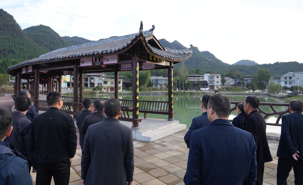 松桃召开全县“清廉村居”建设现场观摩暨推进会